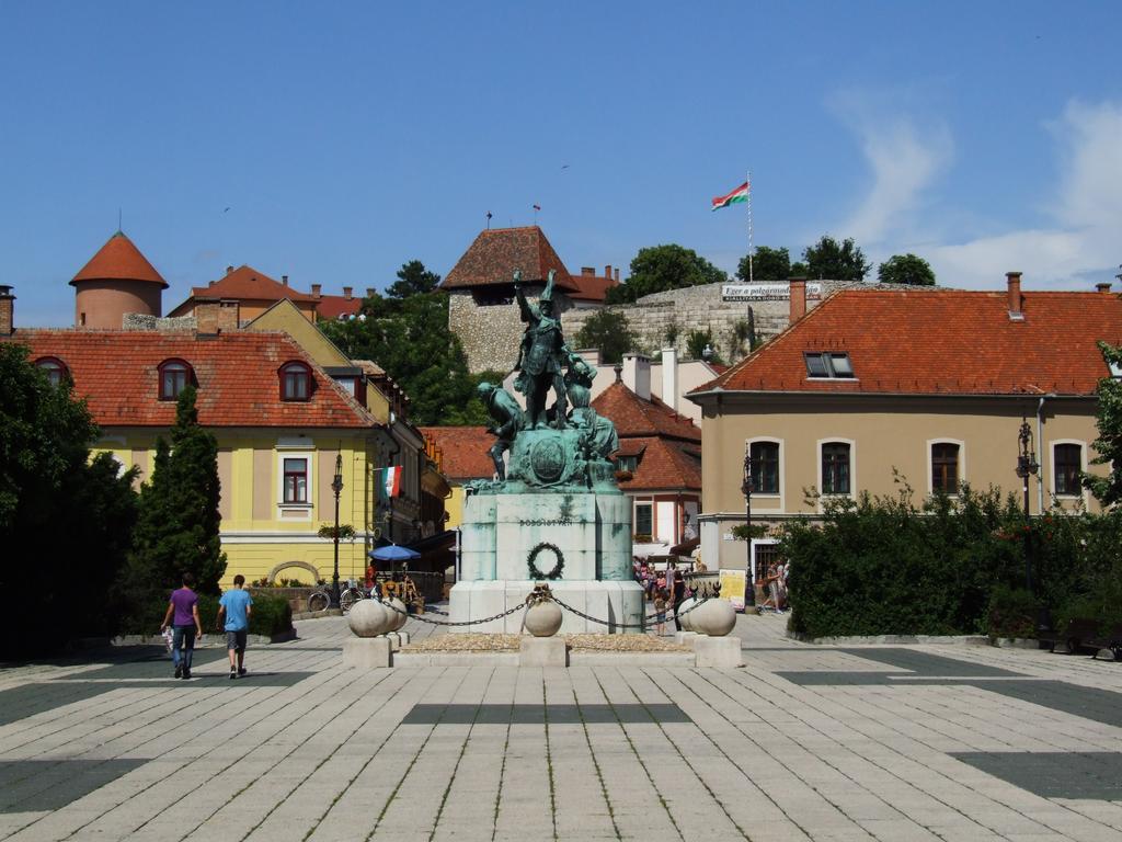 Relax Apartman Eger Kültér fotó